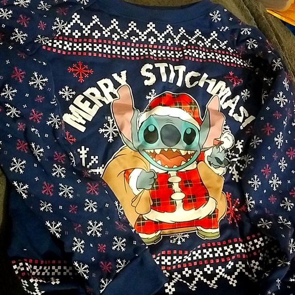 oversized christmas sweatshirt